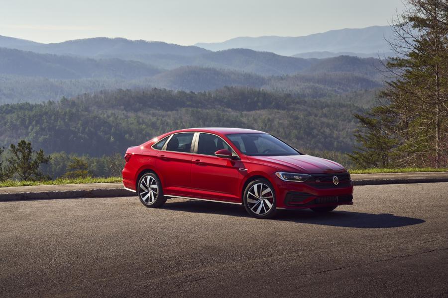  Volkswagen Jetta GLI S 2019 года  (NA) (фото 34 из 40)